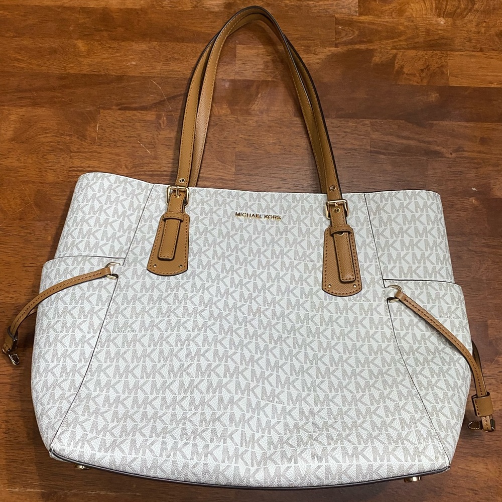 MK white tote bag